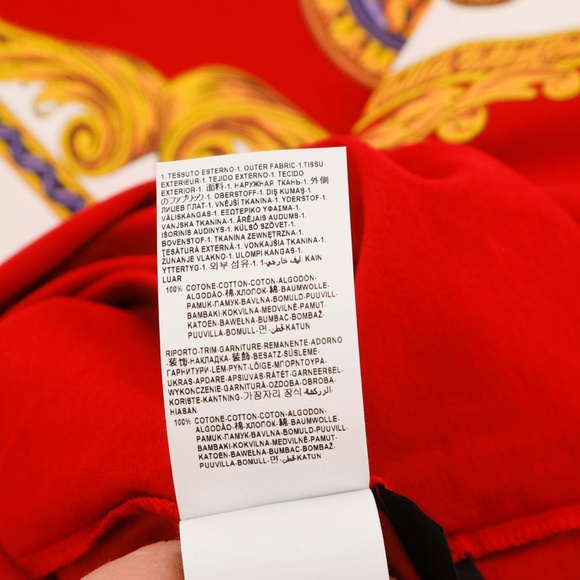 NWT Versace Red Flying Pig & Medusa Medallion Tee - Picture 9 of 9